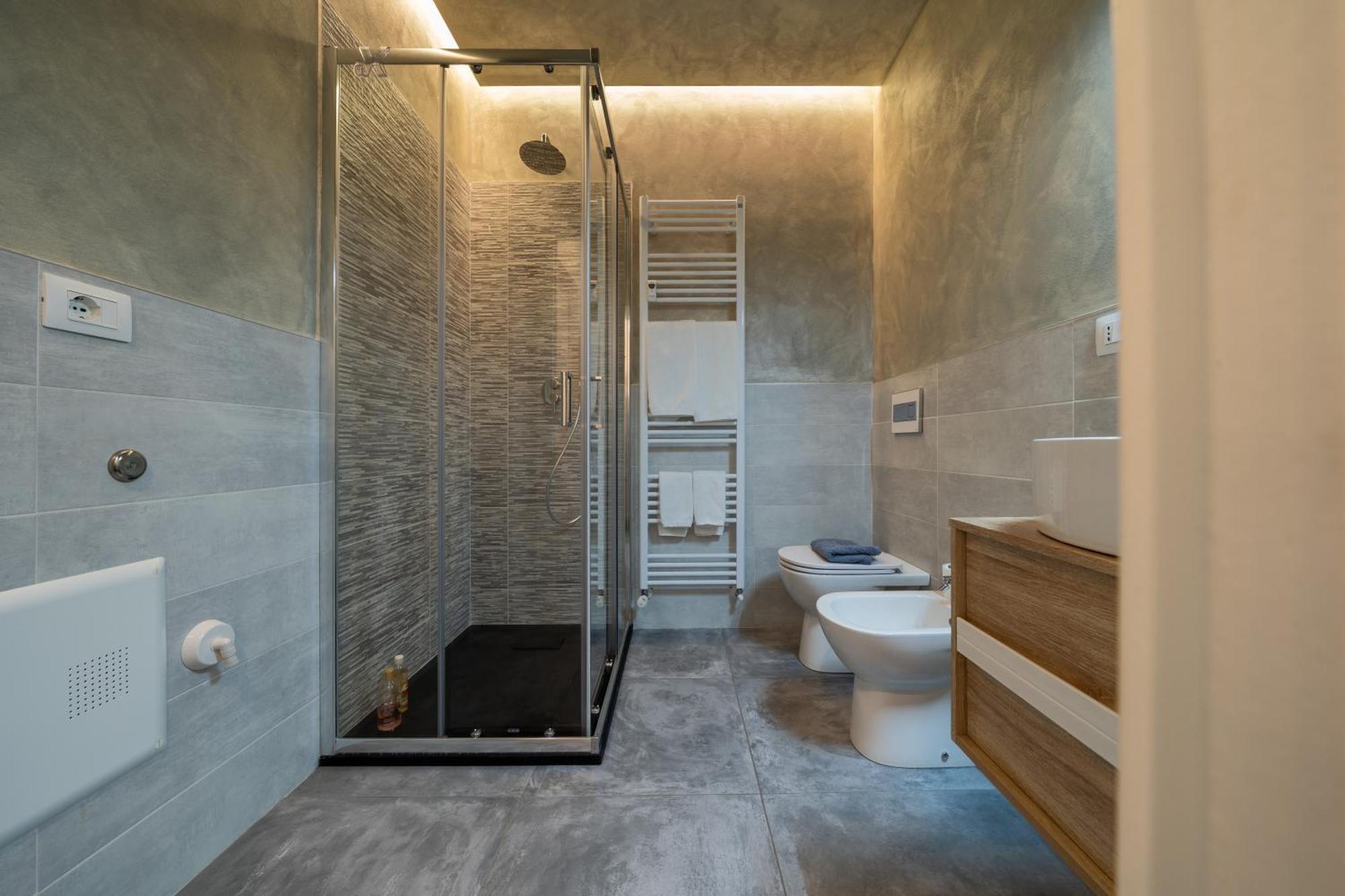 Apartamento La Casa Del Bersagliere Biella Exterior foto